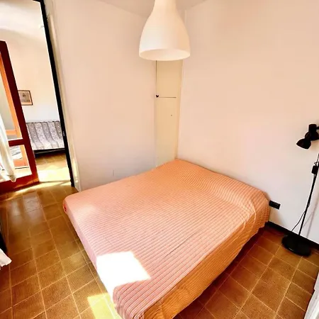 Frau, Grazioso Trilocale In Centro A Con Spazio Esterno Apartamento Numana